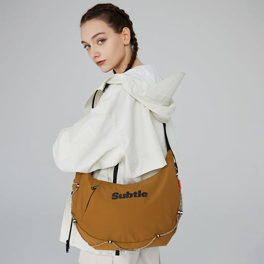 SUBTLE 13L穿行系列半月包