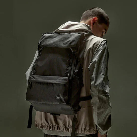 BITPLAY Black Series 28L Backpack 多功能旅行背囊