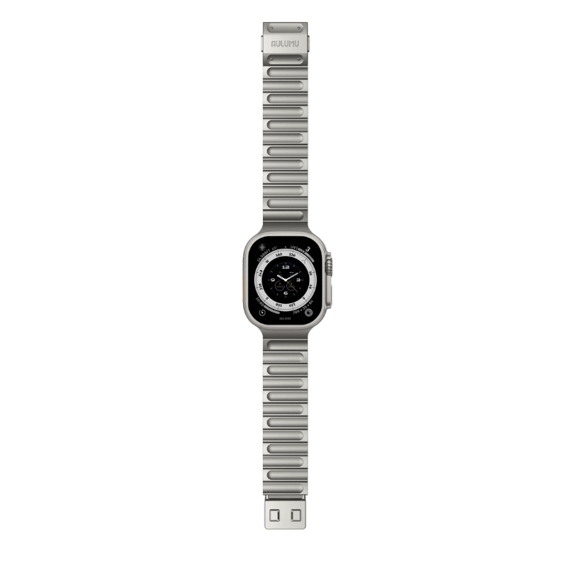 AULUMU C01 Hi-Per 鈦合金錶帶，展示精緻工藝與輕量設計的鈦合金色款。