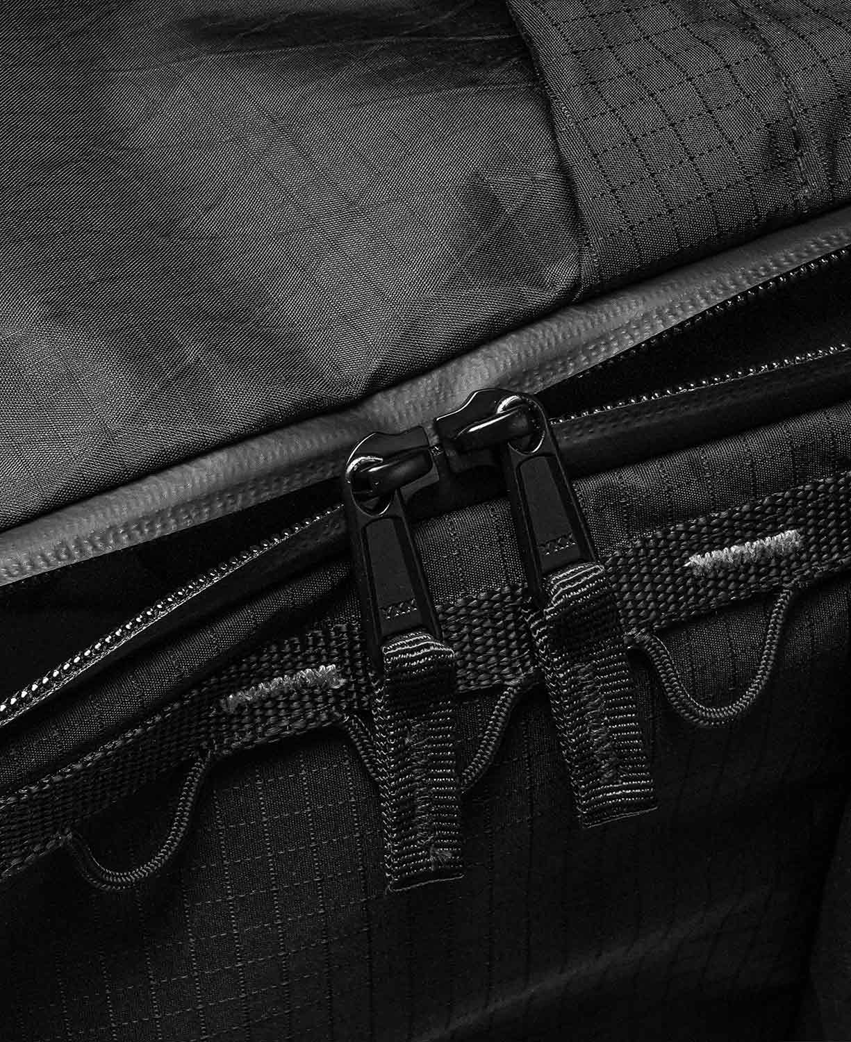 BITPLAY Black Series 28L Backpack｜高強度防撕裂旅行背囊