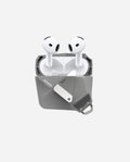 A29 幾何造型保護殼，耐用設計有效防摔、防刮，完美保護 AirPods 4