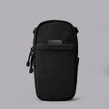 ALPAKA Modular Shoulder Pocket Max 黑色款，展示其模組化設計與多功能收納空間。
