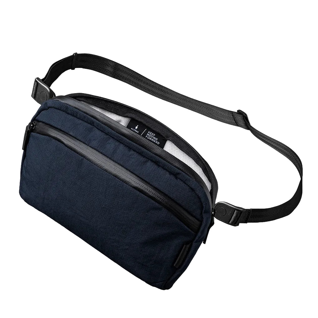 ALPAKA Flight Sling 2L 正面外觀｜輕量旅行斜孭袋 Axoflux 400D
