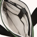 AIRBACK TOTE LITE Matt Black 內部收納展示｜15吋手提電腦隔層