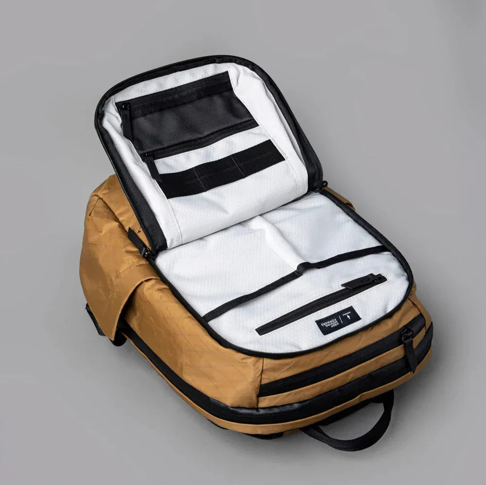 ALPAKA Elements Backpack Pro Mojave Edition｜耐用防水，適合戶外冒險與日常通勤