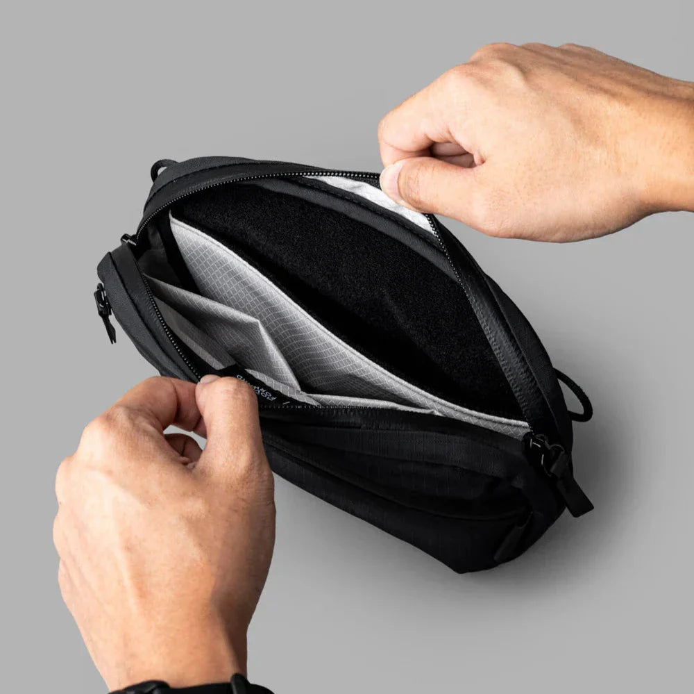 ALPAKA Flight Sling 1L 側肩包｜採用防潑水 Axoflux 210D 或 防水X-Pac 面料