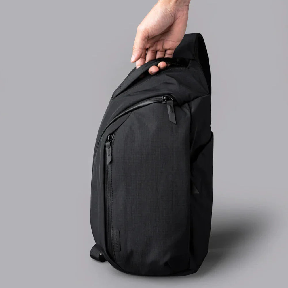 ALPAKA Metro Crossbody 側肩包｜多功能輕便設計，城市通勤必備