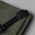 ALPAKA Zip Pouch Max V2 多功能側肩包｜適合日常通勤與旅行使用