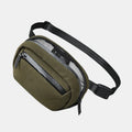 ALPAKA Go Sling Nano 側肩包 600D｜採用 Axoflux™ 再生布料製成，提供卓越的防風雨性能與環保特性